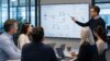 cloud-consulting-it-experte-kundengespraech-cloud-architektur-slider