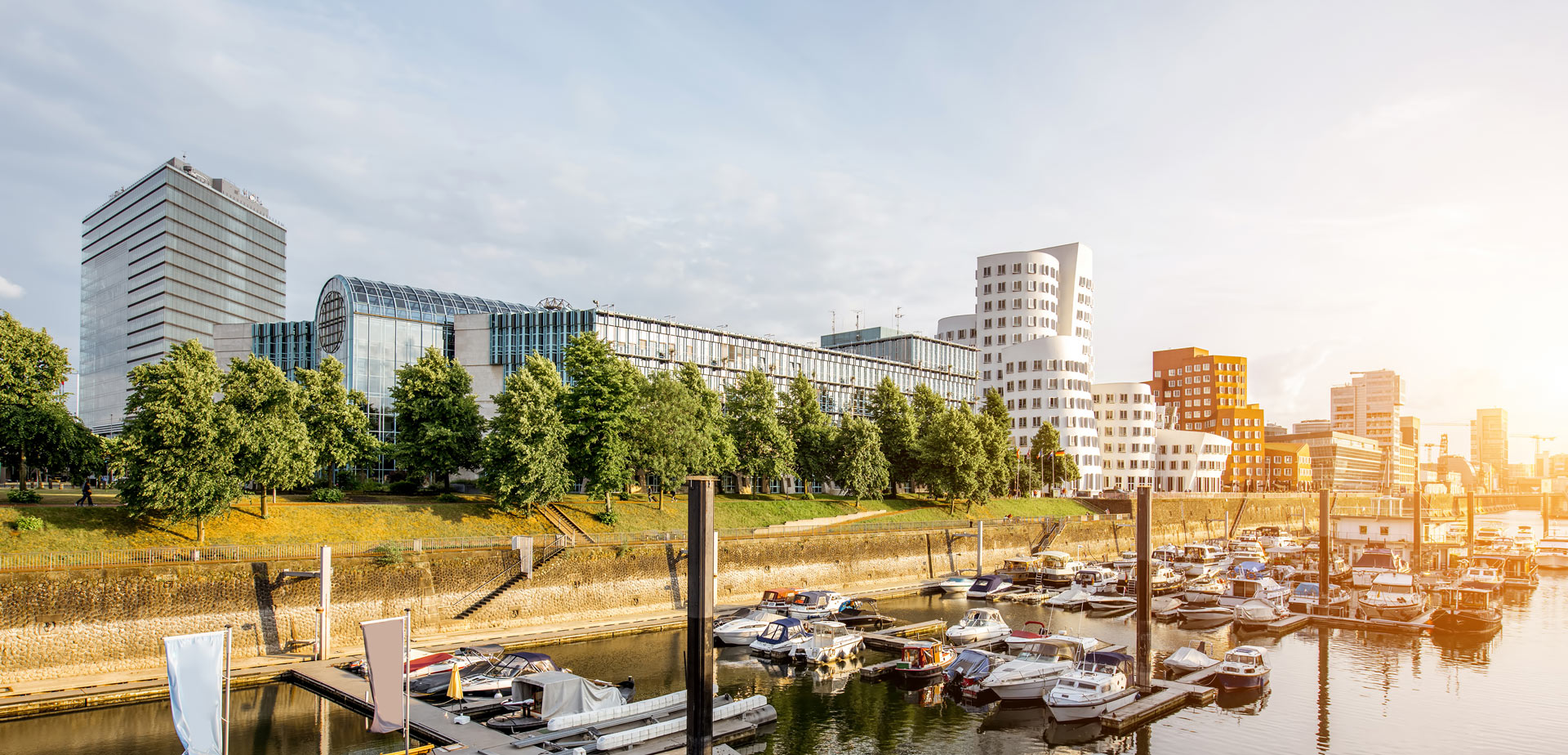 mahr-webheader-standort-duesseldorf2-cityview.jpg